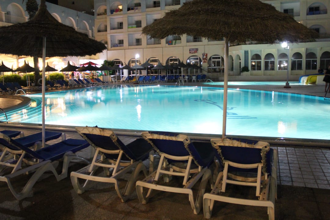 Großer Pool El Mehdi Beach Resort