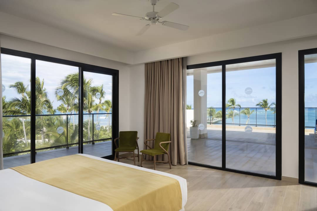 Zimmer Serenade All Suites - Adults Only Resort