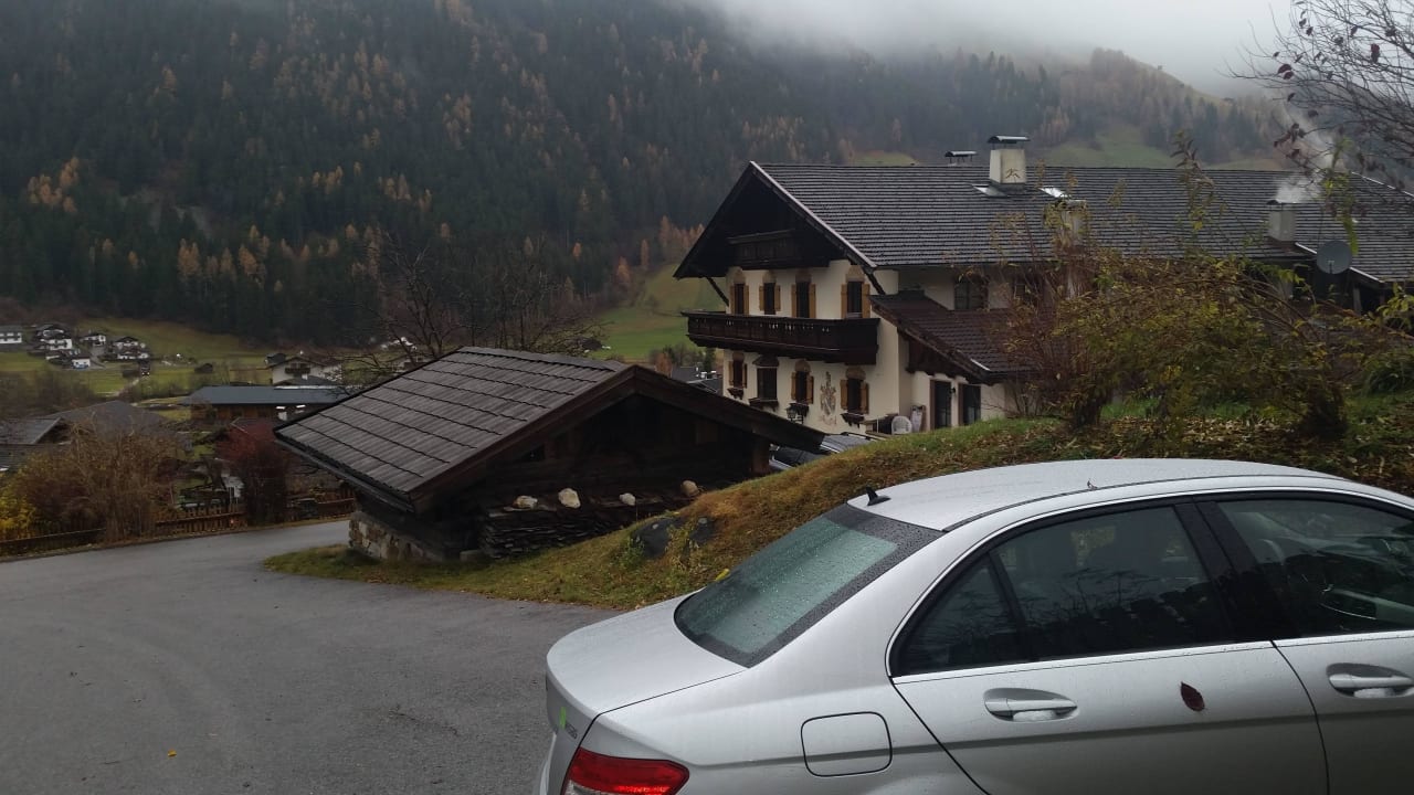 Parkplatz vom Bauernhof Bauernhof Fleckhof