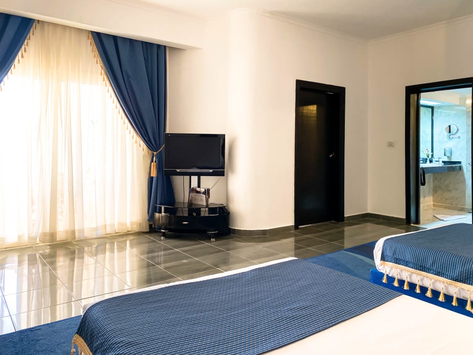 Zimmer White Valley Palace