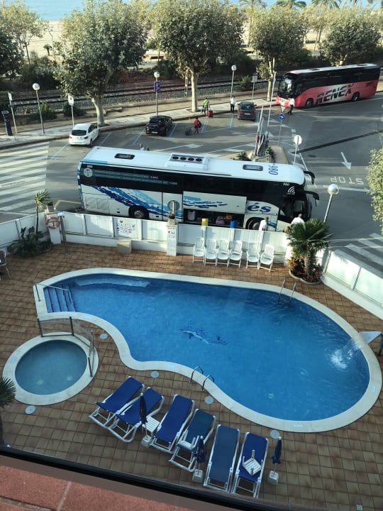 Pool Hotel GHT Maritim