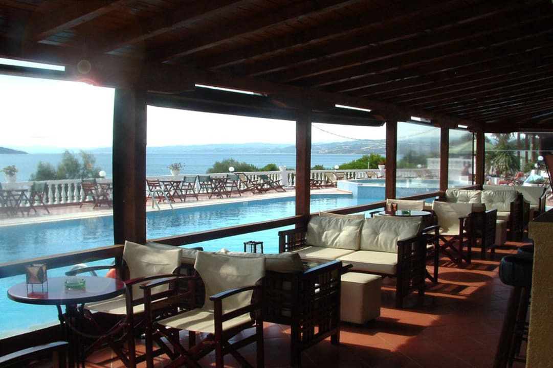 Poolbar Akti Ouranoupolis