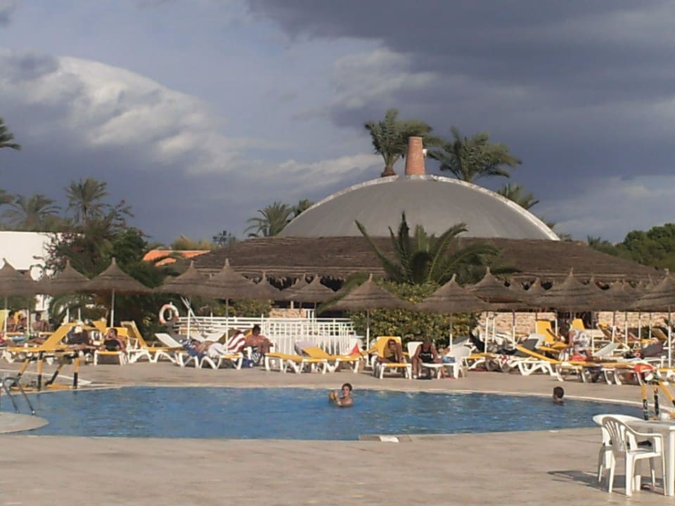 Blick über den Pool Djerba Sun Beach Hotel & Spa