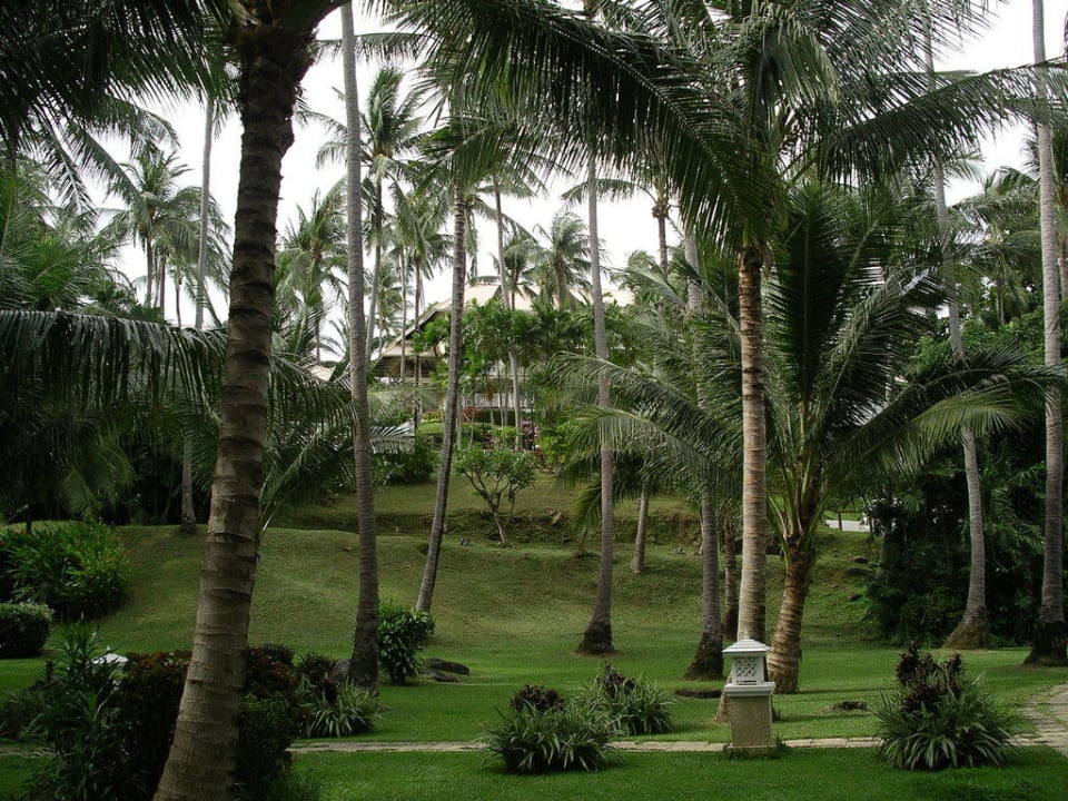 Teil der Gartenanlage Cape Panwa Hotel