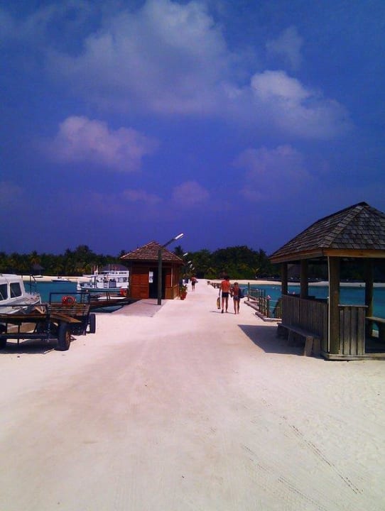 Jetty Kuredu Island Resort & Spa