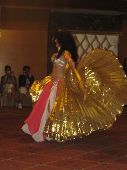 Bauchtänzerin am Türkischen Abend Saturn Palace Resort Hotel