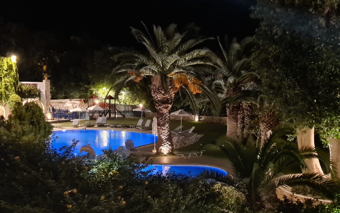 Gartenanlage Ekaterini Hotel