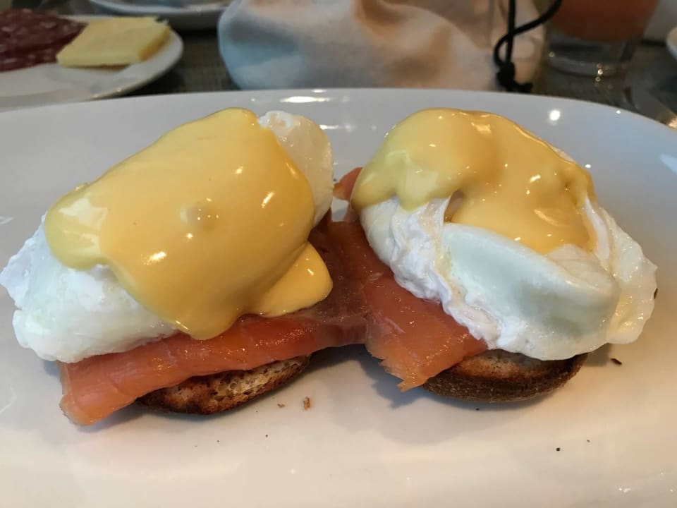 Delikate Eggs Royale The Somerville Hotel