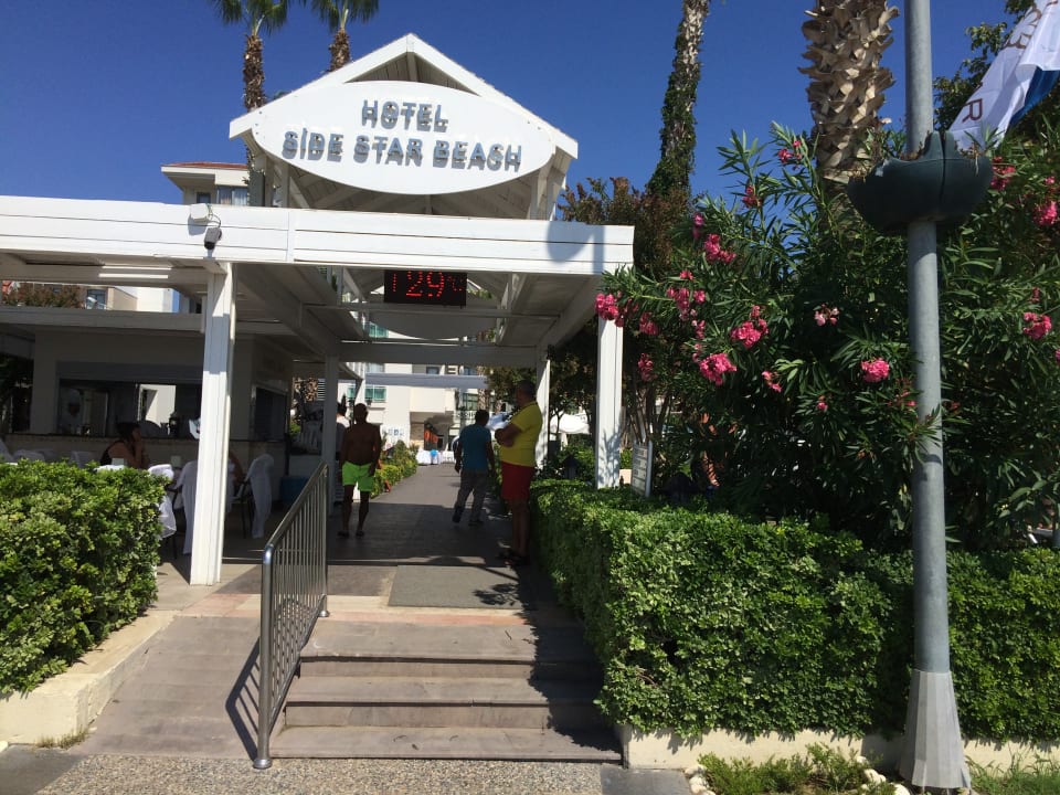 Lobby Side Star Beach