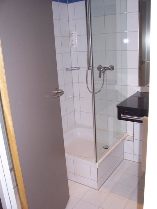 Dusche Hotel Tulip Inn Düsseldorf Arena
