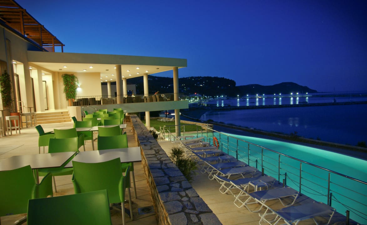 Außenansicht Kymi Palace Hotel