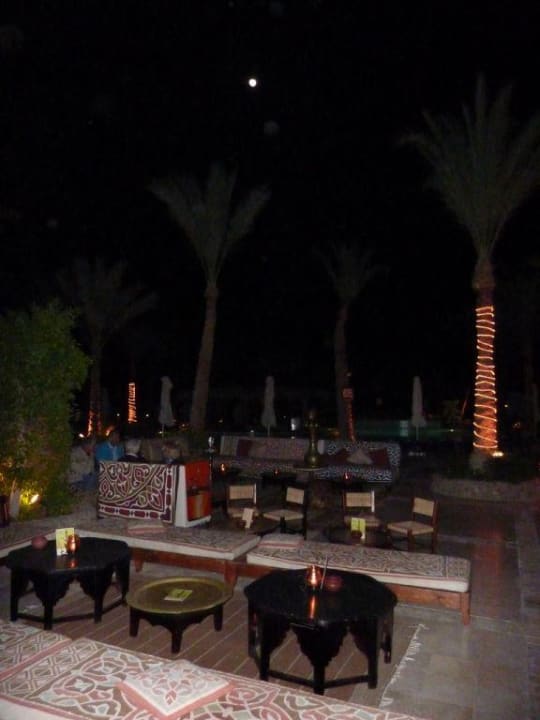 Den lauen Abend im Freien geniessen Iberotel Makadi Beach