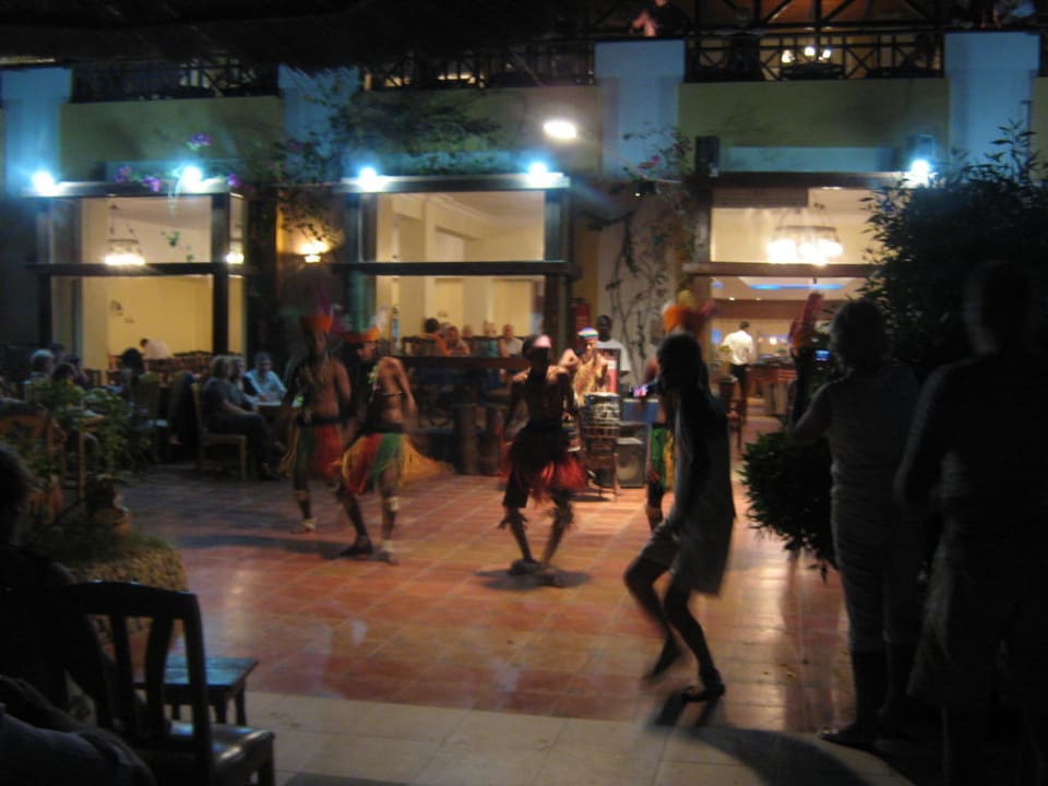 Танцоры Panorama Bungalows Resort El Gouna