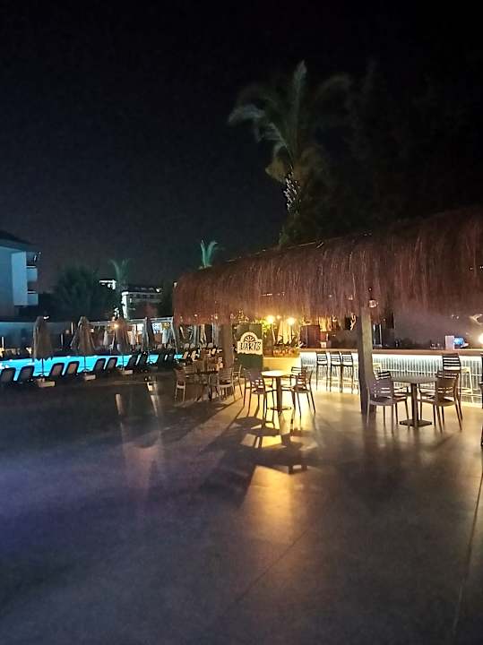 Außenansicht Side Breeze Hotel