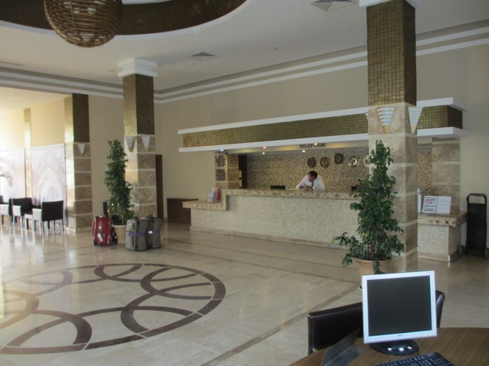 Taart en gebak  Royal Atlantis Spa & Resort