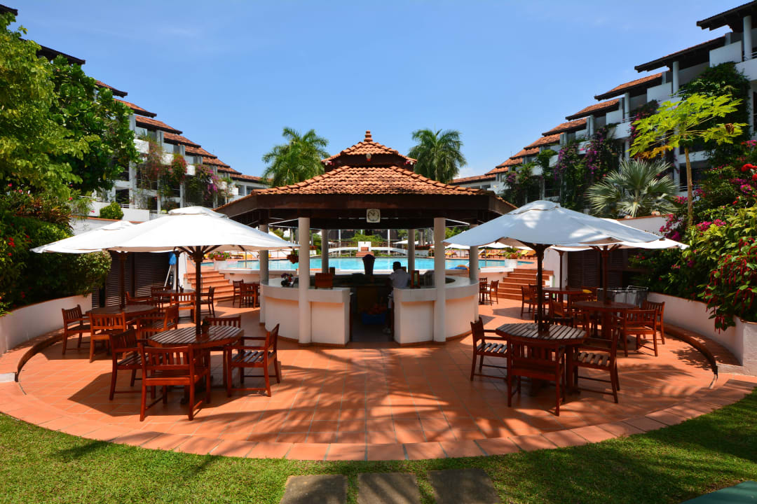 Poolbar Hotel Lanka Princess Ayurveda