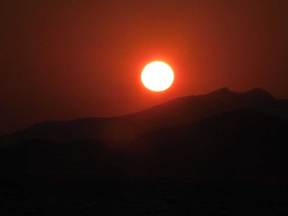 Sonnenuntergang Costa Angela Seaside Resort