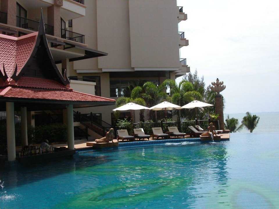 Garden Cliff Pool Garden Cliff Resort & Spa