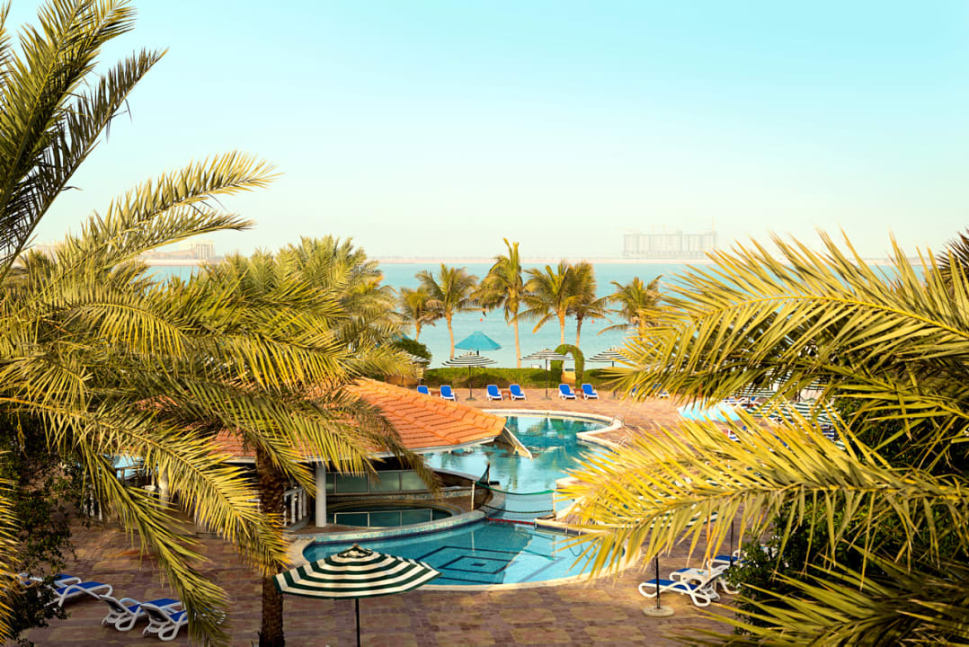 "Pool" BM Beach Resort (Ras Al-Khaimah) • HolidayCheck (Ras Al-Khaimah ...