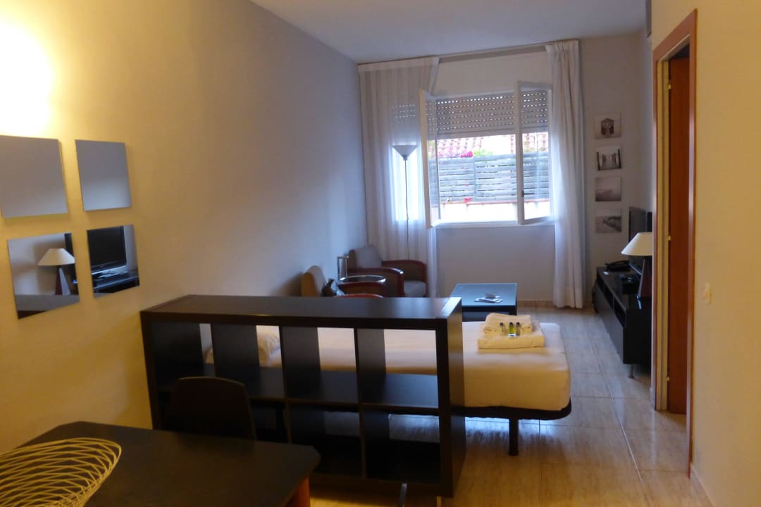 Esstisch bis Wohnbereich Hotel Mariano Cubi