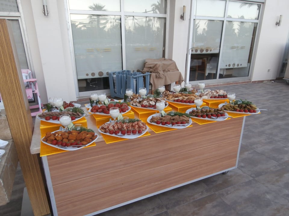 Immer lecker gemacht Saturn Palace Resort Hotel