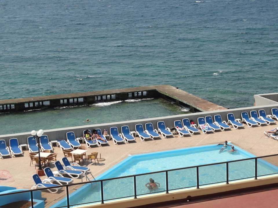 Blick vom Balkon Hotel Cubanacan Copacabana