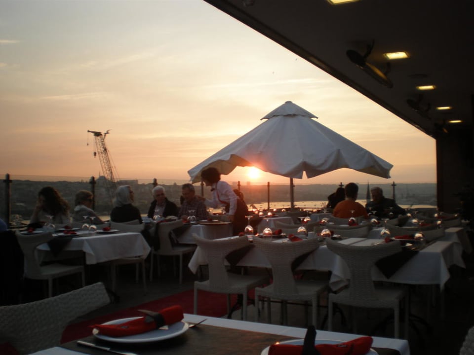 Ohne Worte... Bei Sonnenuntergang.. Istanbul Golden City Hotel