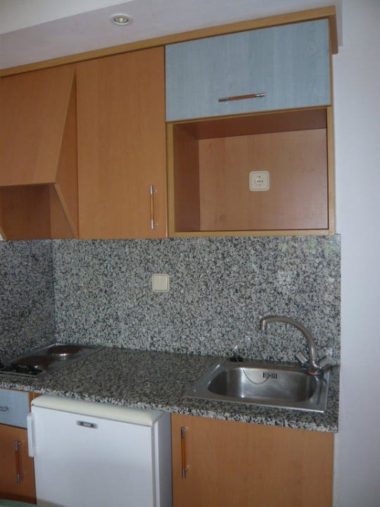 Küchenzeile im Appartement Cala Llenya Resort Ibiza