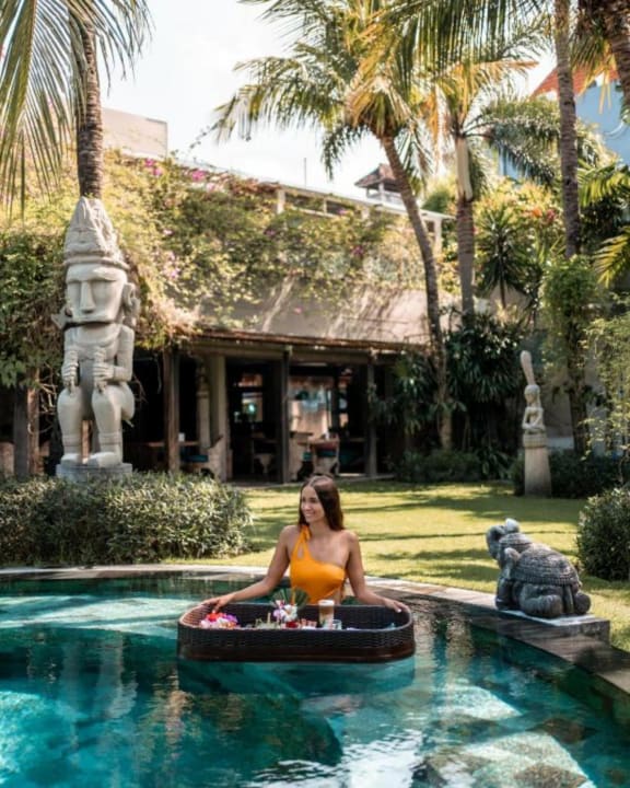 Pool Blue Karma Dijiwa Seminyak