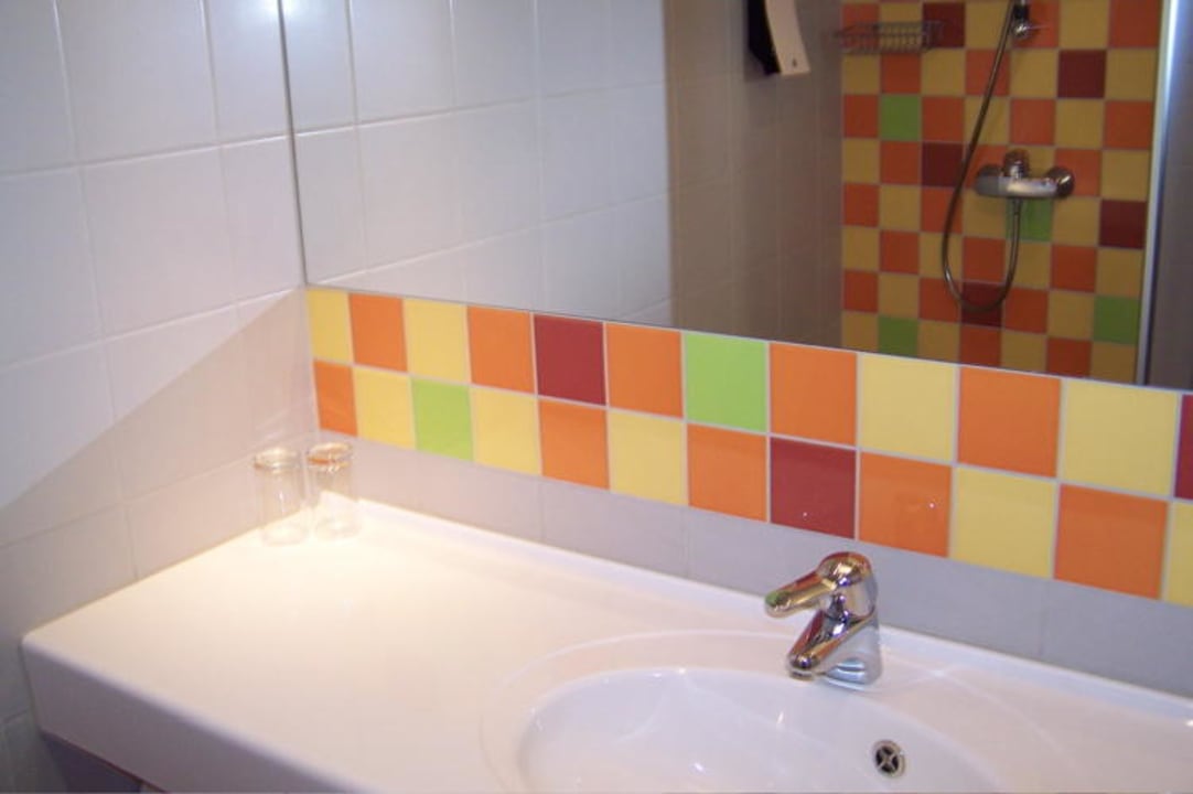 Bad im City Portus Hestia Hotel Seaport