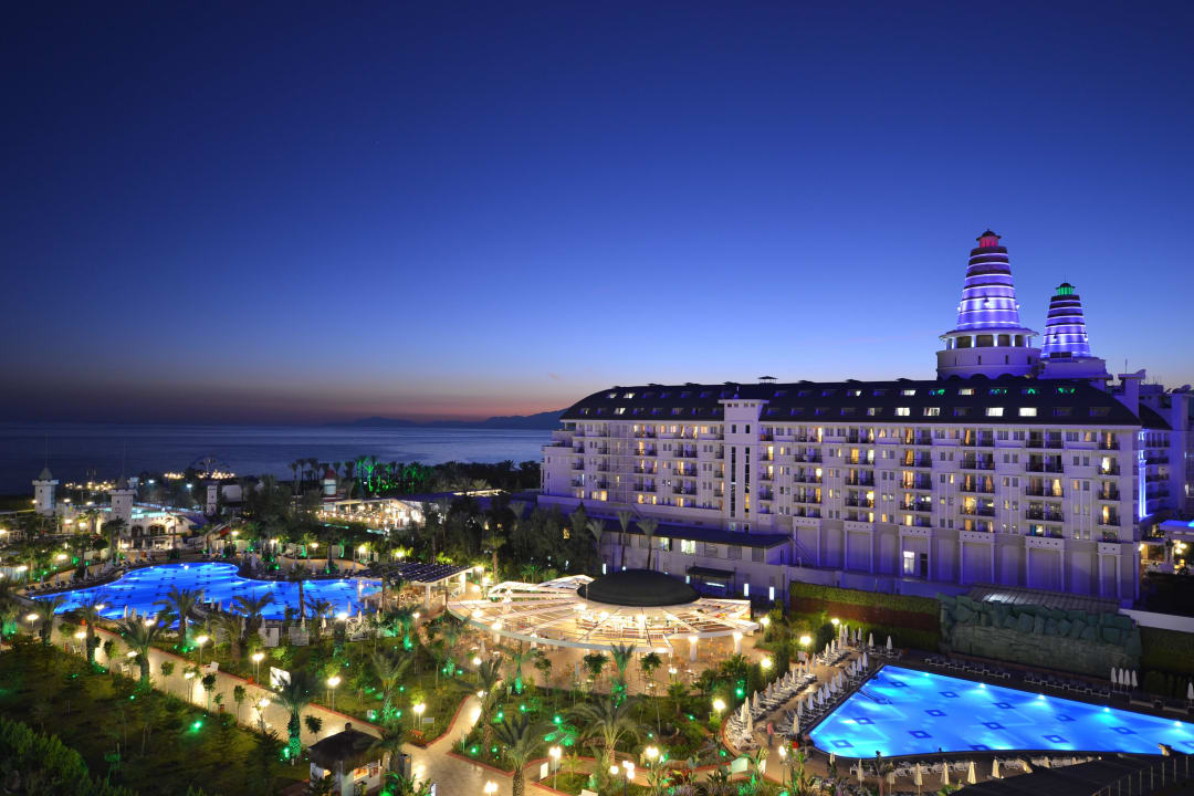 Abenddämmerung vom Balkon eines Standardzimmers Hotel Delphin Imperial