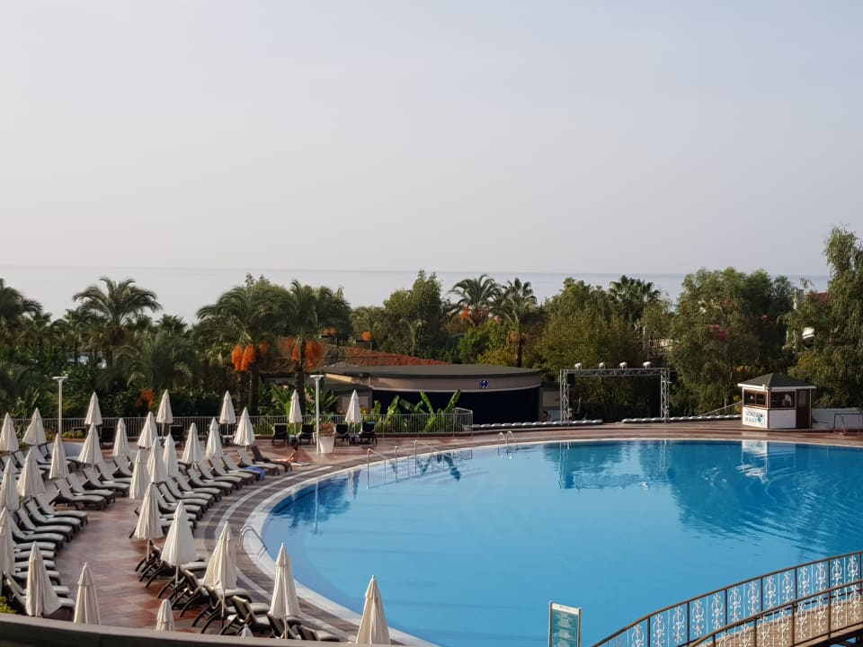 Pool Hotel Turan Prince