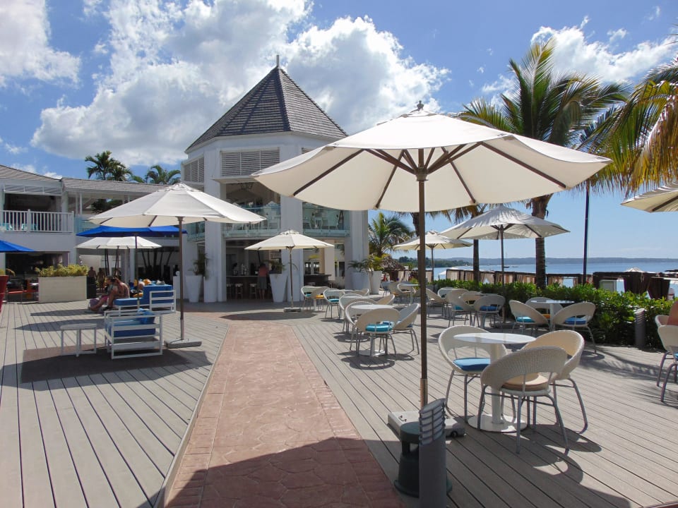 Bar mit Sitzmöglichkeiten Azul Beach Resort Negril by Karisma