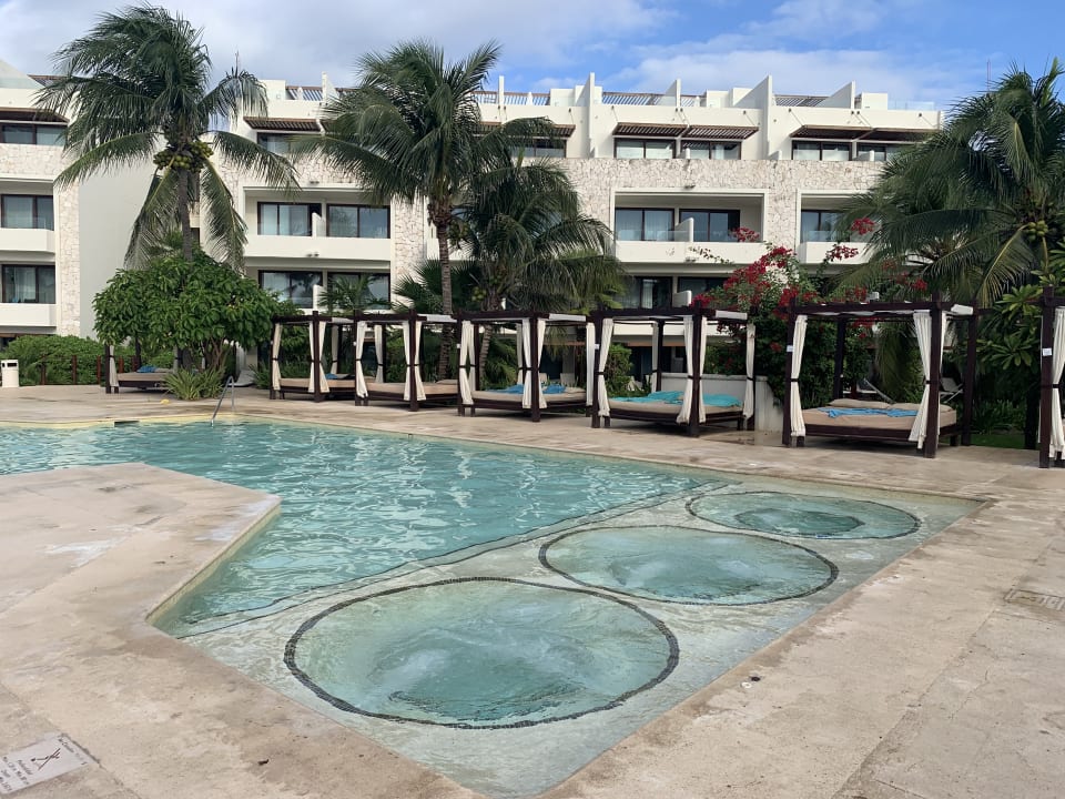 Pool Akumal Bay Beach & Wellness Resort