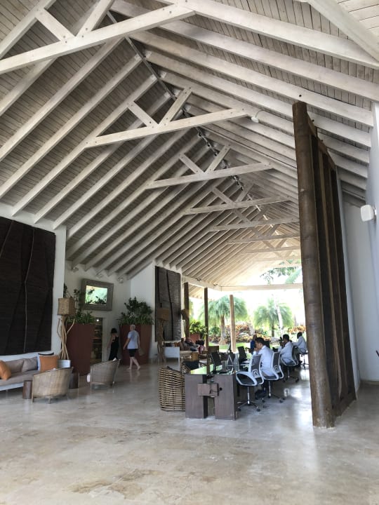 Lobby Viva V Samana by Wyndham – Adults Only