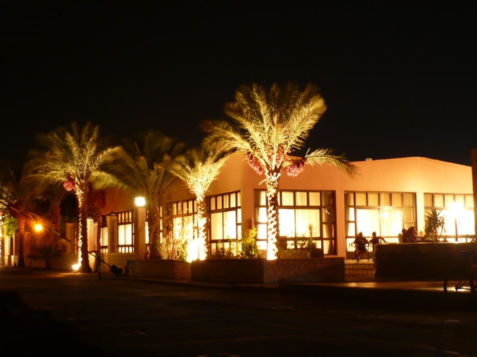 Restaurant abends Eagles Paradise Abu Soma