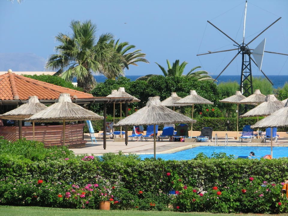 Der Pool  Anissa Beach & Village