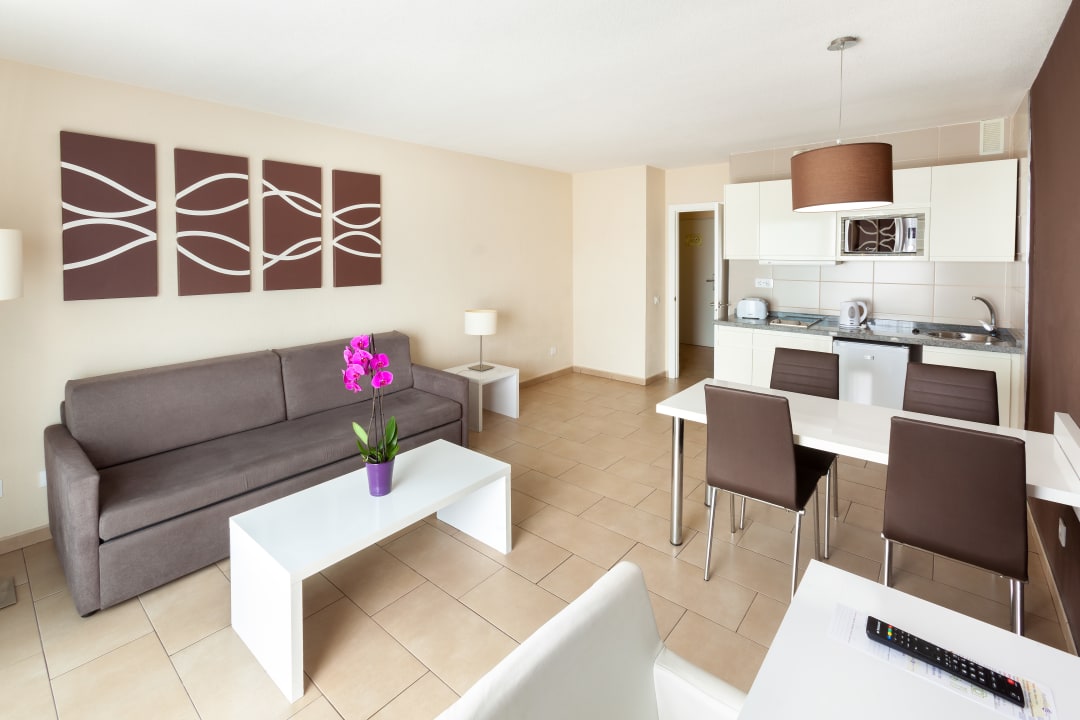 Zimmer Playa Olid Suites & Apartments