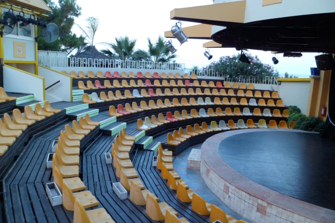 Theater im Boran Mare für Abendshows Club Boran Mare Beach