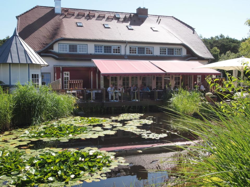 Ansicht des Haupthauses und des Restaurants Hotel Fürst Jaromar
