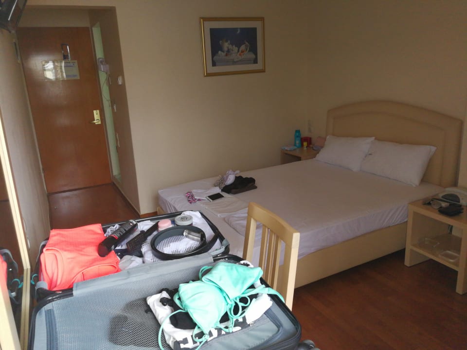 Zimmer Hotel Mediterranee