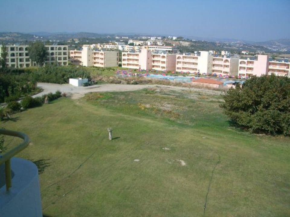 Ausblick aus dem DZ Irene Palace Beach Resort Club alltoura