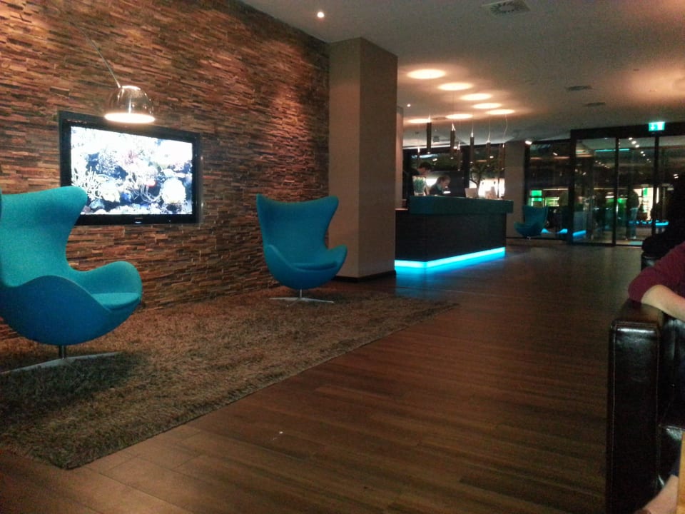 Barbereich Motel One Hamburg-Alster