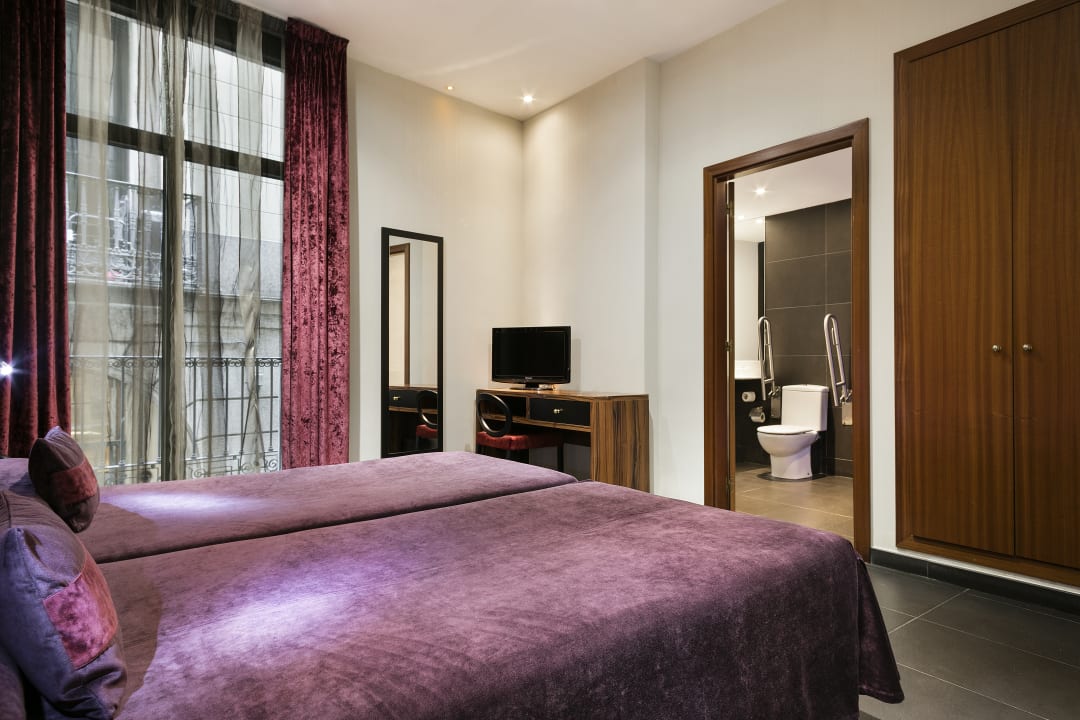 Zimmer Hotel California