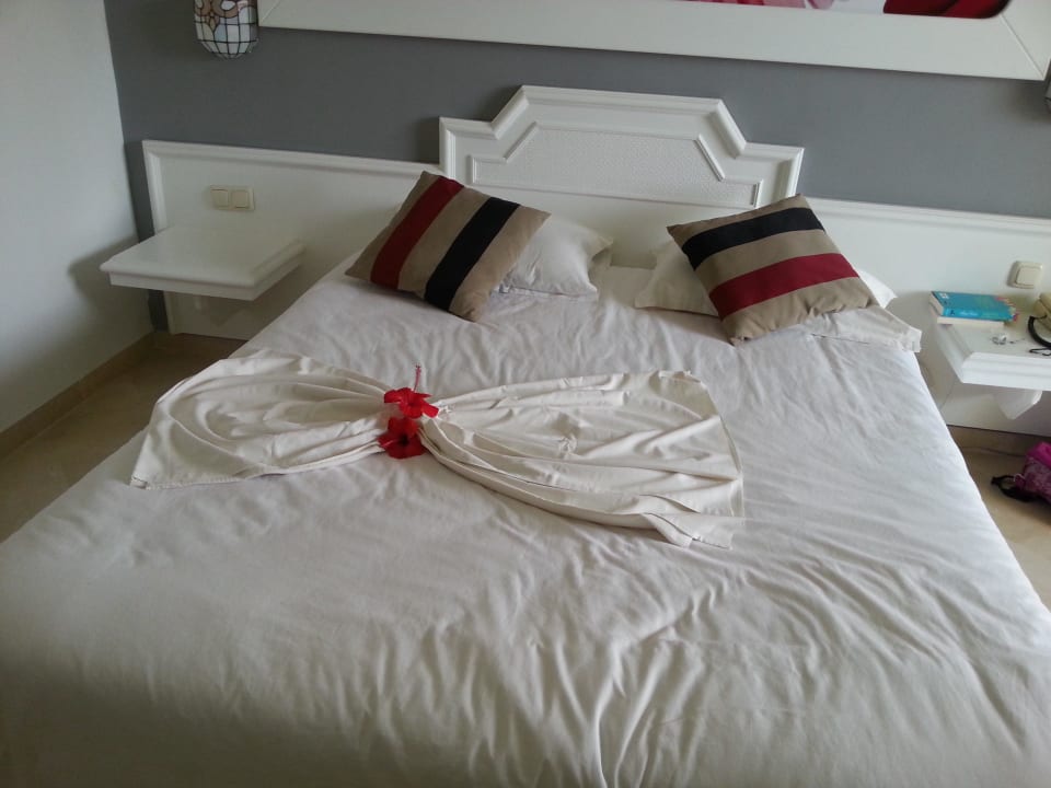 Bett Calimera One Resort Jockey