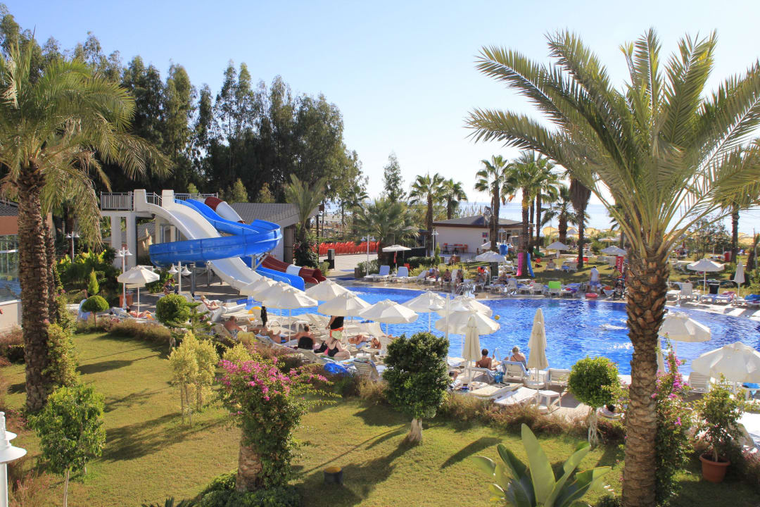 Die Poolanlage Annabella Diamond Hotel & Spa