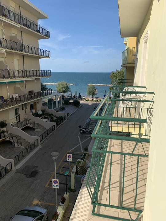 Außenansicht Hotel Athena