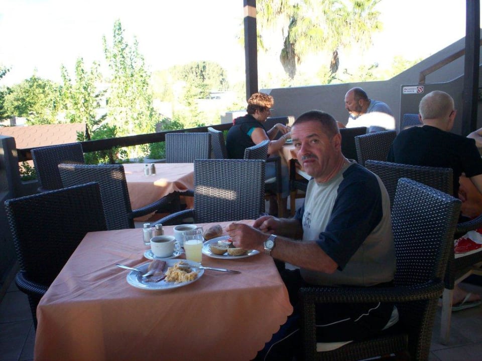 Im Restaurant Gaia Garden Hotel