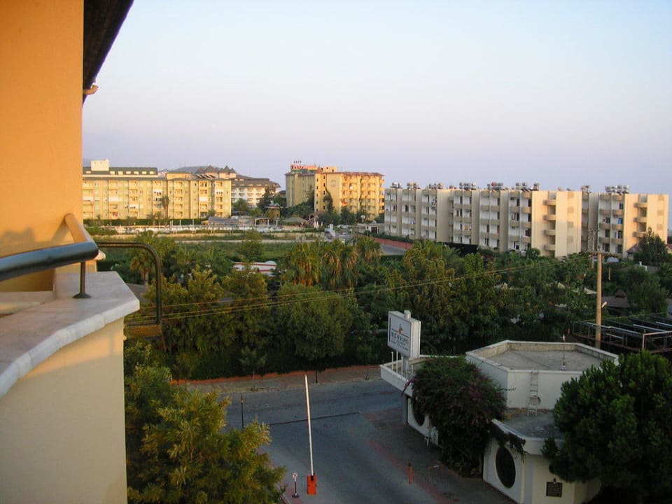 Ausblick vom Balkon Hotel Royal Garden Beach