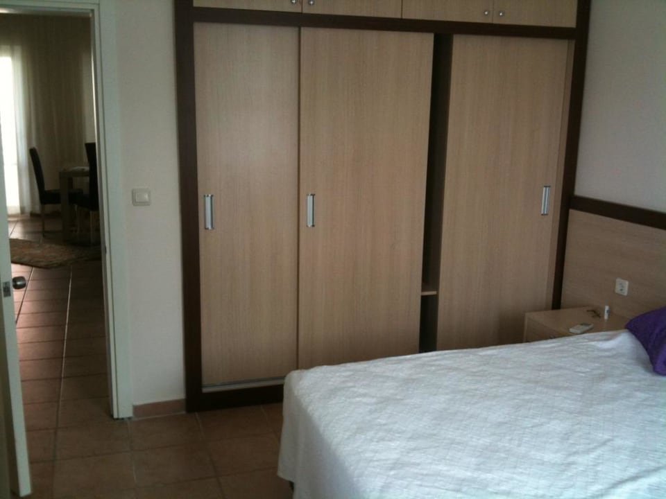 Wandschrank Hotel Sirma
